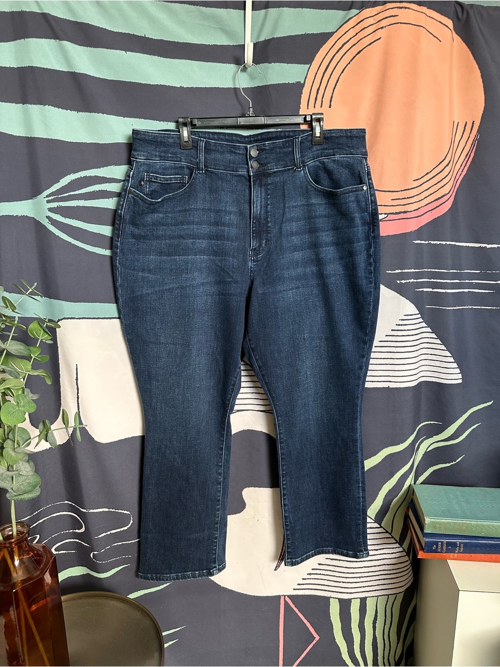 Judy Blue Dark Indigo Denim Capri Fit Jeans